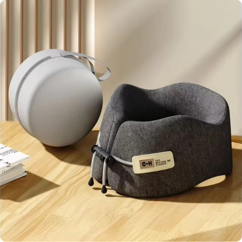 Dromi – Compact reiskussen met rondom steun